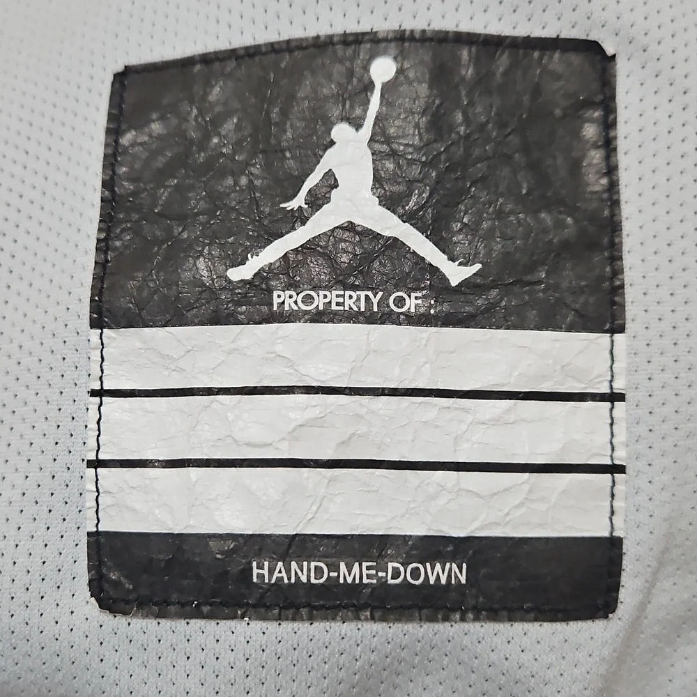 Jordan Kids' MJ Flight MVP Windbreaker Jacket        Size L 12-13YRS Boys